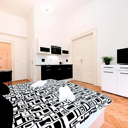 Black & White Flat For 2 / Peaceful / Jewish Quarter * Prag